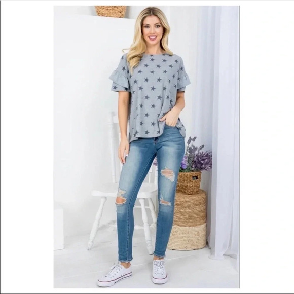Star⭐️ print ruffle sleeve top - Picture 6 of 9